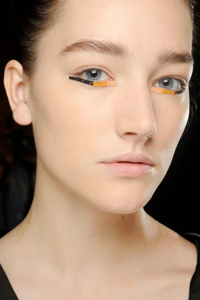 Look 35